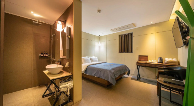 Двухместный номер Standard Hotel Myeongjak
