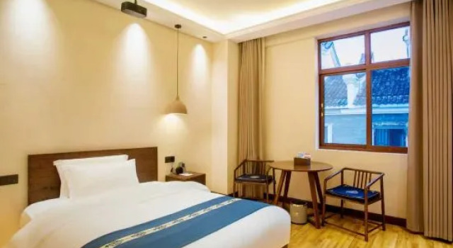 Люкс Lingxi Homestay Hotel (Chenzhou Yuhou Street Branch)