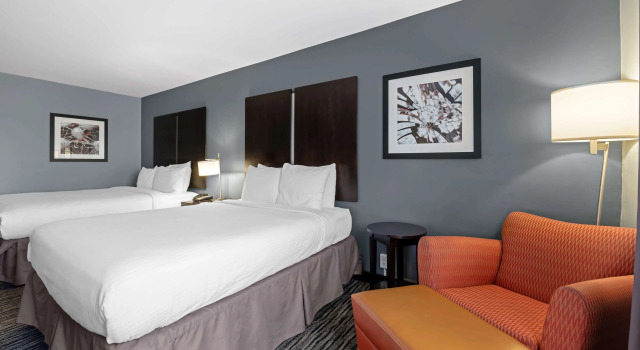 Четырёхместный номер Standard Best Western University Inn at Valparaiso