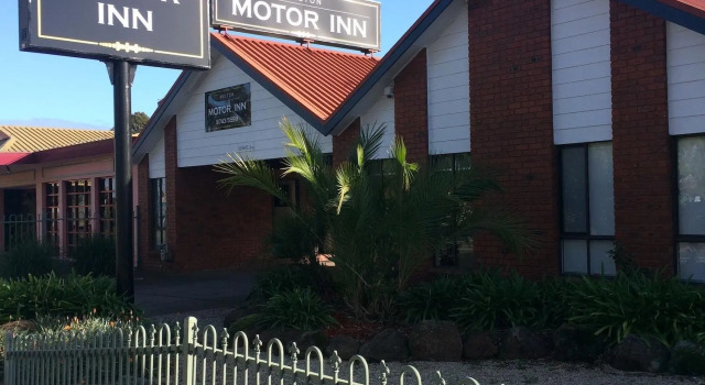 Melton Motor Inn and Apartments, Book Apartment  