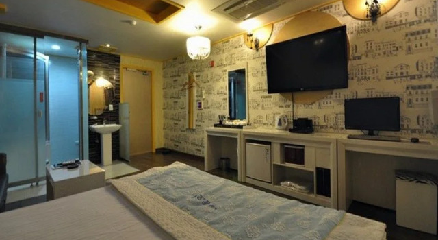 Daegu Apple Motel, Забронировать Мотель Мотели Тэгу, рядом с Железнодорожная станция Тондэгу, Мотель