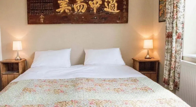 Ward Avenue B&B, Забронировать Отель Отели Каус с завтраком, рядом с Пляж Коуз, Завтраки
