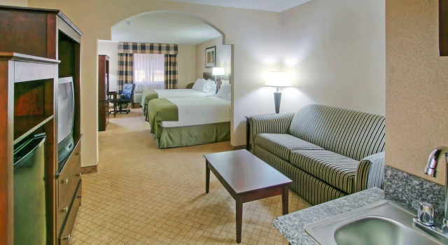 Holiday Inn Express & Suites Portales, Book Hotel Portales New Mexico