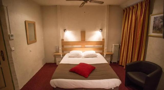 Двухместный номер Standard Logis hôtel du terreau