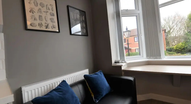 Cosy Studio in Coventry Near Coventry Market, Забронировать Отель Отели Англии 3 звезды, 3*