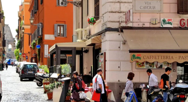 Апартаменты Cozy Apartment Fabia 300 mt from Colosseum