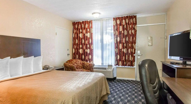 Standard Kahden hengen huone Quality Inn Ada near University