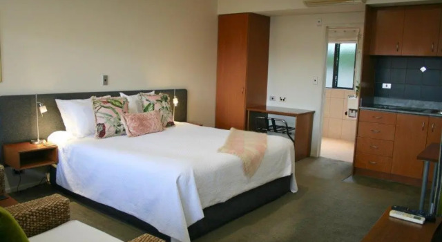 Harvest Lodge