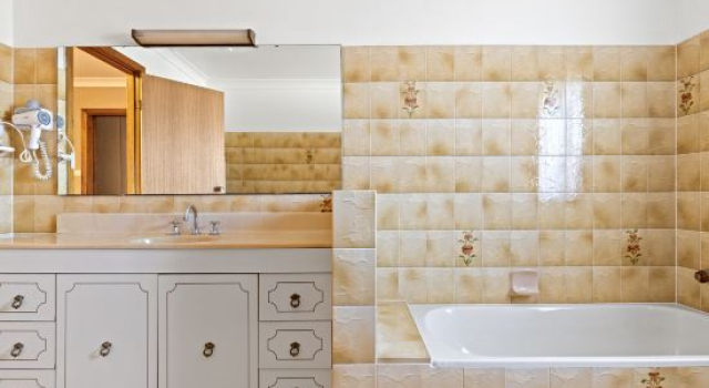 Cozy Rooms – Quiet Street, Close to Shops & Transit