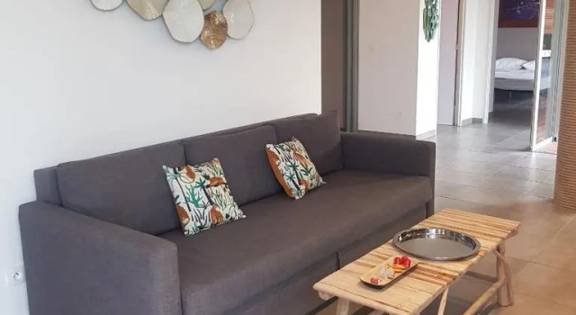 Апартаменты Splendide appartement T3 piscine et vue mer