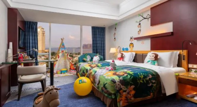 Семейный номер Standard с видом на море Zhuhai Charming Holiday Hotel