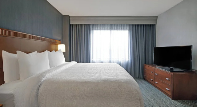 Люкс Superior Courtyard Chicago Elmhurst/Oakbrook Area