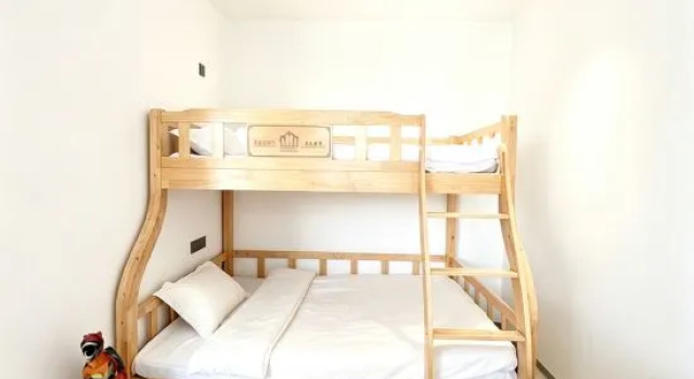 Семейный люкс с видом на море Sea Cloud Villa · Purple Voyage | Nereid Cloud Family Resort (Erhai Ecological Corridor Branch)