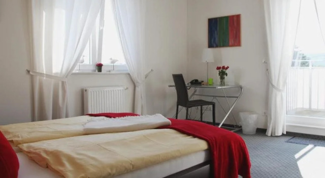 Haus Hillebrand, Prenota Hotel Rheinbreitbach 