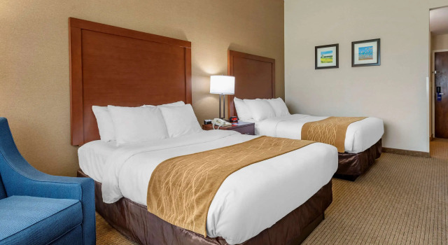 Четырёхместный номер Standard Comfort Inn Lancaster County North