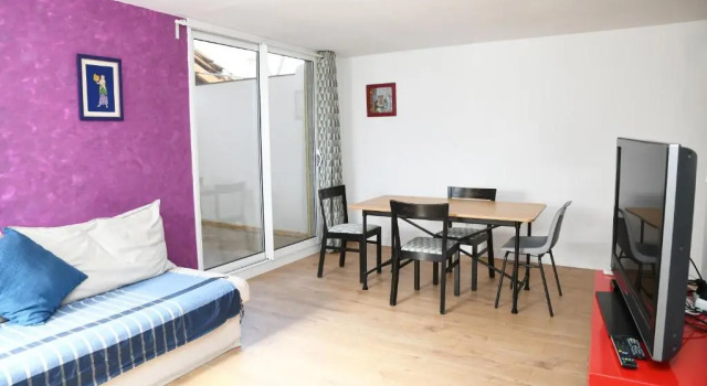 F2 Rigaud, Забронировать Отель Монпелье Hérault, рядом с Торговая палата Hôtel Saint-Côme