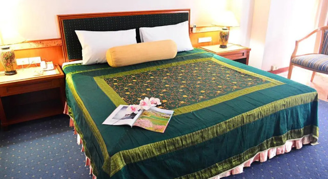 Двухместный номер Deluxe Asian Hotel