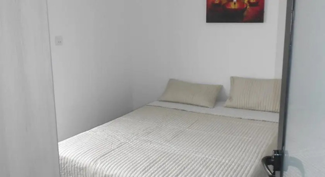 Hôtel Du Midi, Buchen Sie Hotel Cazaubon Gers