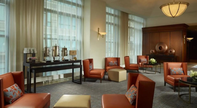 Omni Chicago Hotel