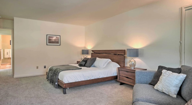 Апартаменты Cozy Anchorage Retreat - Near Hiking & Dtwn!