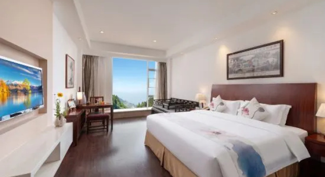 Двухместный номер Standard с видом на горы Howard Johnson Huaihai Resort Lushan