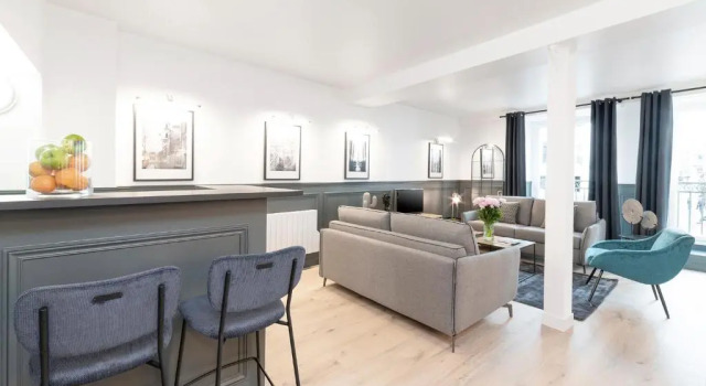 LivinParis - Luxury 4 Bedrooms Le Marais I, Забронировать Отель 10-й округ: Республика Париж, рядом с Станция метро Rambuteau