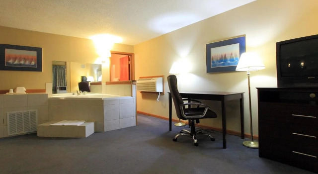 Americas Best Value Inn Newton, Reserva ahora Hotel Newton Iowa