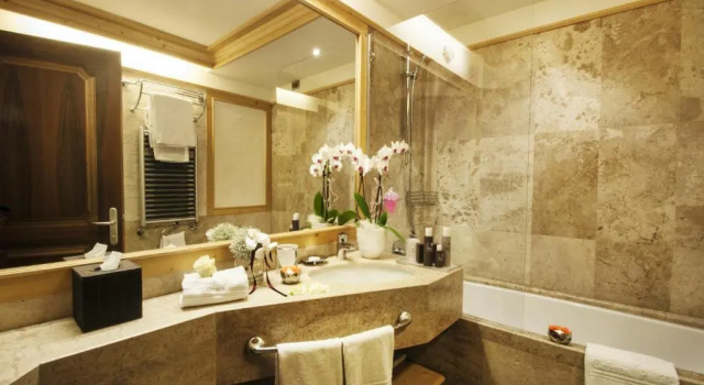 Трёхместный номер Cristal Palace Hotel