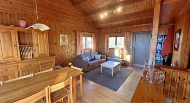 Holiday Home in Belgium With Kids' Playroom, Забронировать Отель Отели в центре Сом-Лёз, в центре
