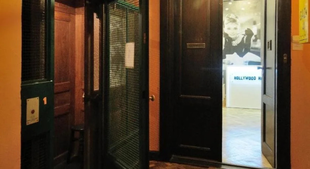 Hollywood Hostel, Забронировать Хостел Хостелы Кракова, рядом с Базилика святой Марии, Хостел