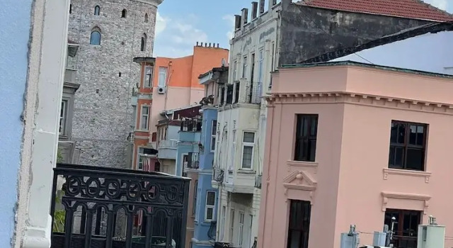 Трёхместный номер Standard Galata Pearl Hotel