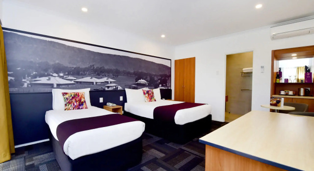 Двухместный номер Standard Mercure Alice Springs Resort