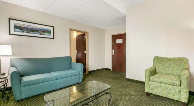 Vierer Suite Quality Inn