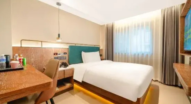 Люкс Deluxe Aiju Art Hotel (Yingkou Institute of Technology Olympic Sports Center)