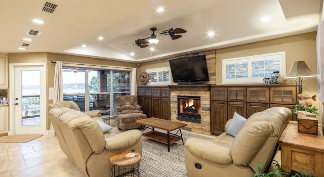 Hummingbird Hideaway 4 Bedroom Home, Réserver Maison de vacances Canyon Lake Texas Hill Country