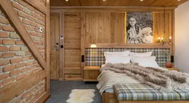Zara Chalet, Varaa Mökki Hotellit Prahova Valley pysäköinnillä, Pysäköinti