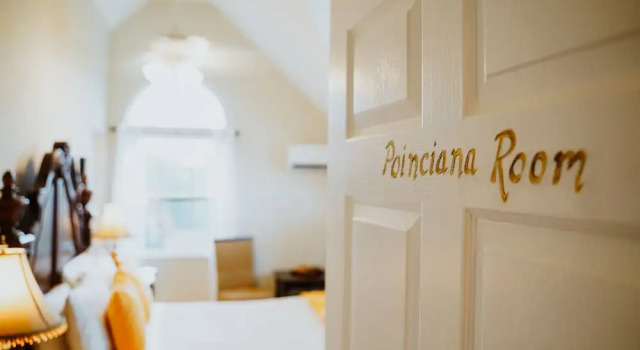 Двухместный номер Deluxe Shangri-La Boutique Bed & Breakfast
