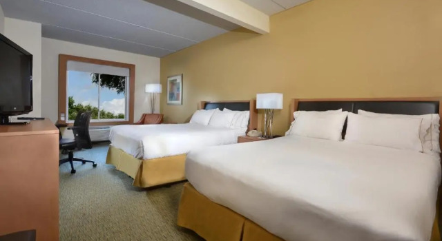 Люкс Holiday Inn Express & Suites High Point South by IHG