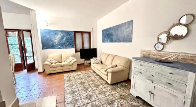 Вилла Villa summertime walking distance from the sea with garden