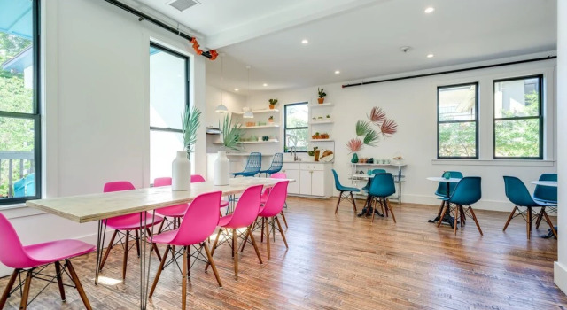 Люкс Private Suite in Historic Austin B&b: Sleeps 4!