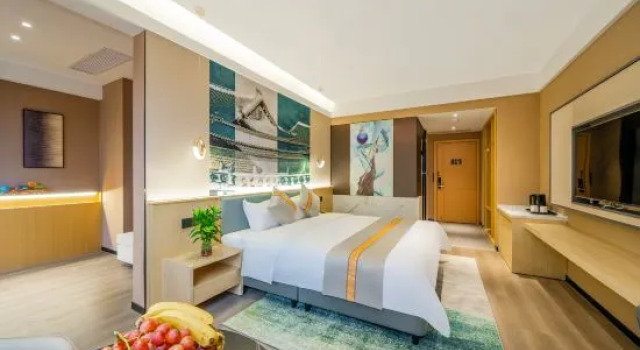Люкс ELONG DELUXE HOTEL（Lingui District Government Store）