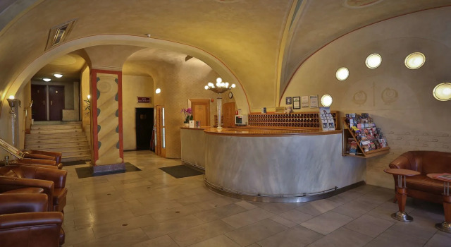Hotel Meteor Plaza Prague, Забронировать Отель Отели Праги с парковкой, рядом с Музей Альфонса Мухи, Парковка