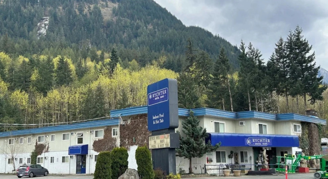 Rychter Hotel Hope, Book Hotel Hoteller i Britisk Columbia med pool, Swimmingpool