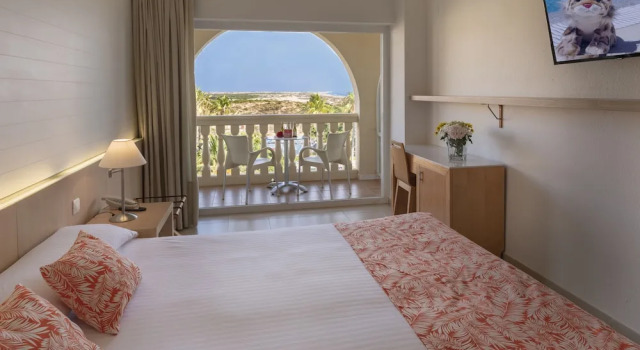 Двухместный номер Standard с балконом и с видом на море Gran Hotel del Coto