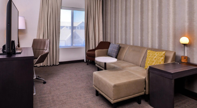 Четырёхместный люкс c 1 комнатой Residence Inn by Marriott Charlotte Steele Creek