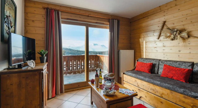 Lagrange Vacances Le Village des Lapons, Забронировать Отель Отели Ле-Сейсье с парковкой, рядом с Родельбан Mountain Twister, Парковка