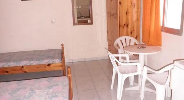 Elena, Book Hotel Leptokaria 