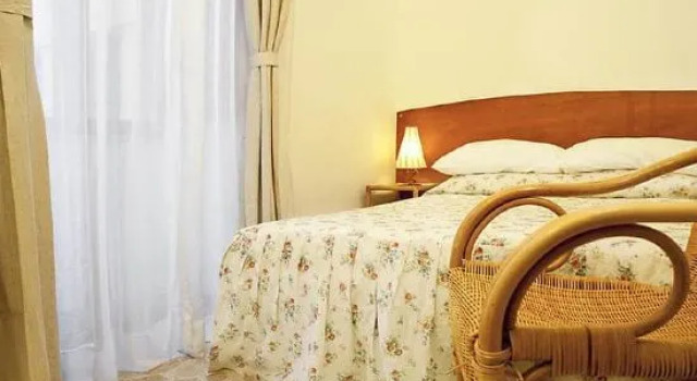 Le Sibille - Colosseum 10 min walk with courtyard, Забронировать Апартаменты/квартира Апартаменты Рима, рядом с Piazza della Madonna dei Monti, Апартаменты/квартира