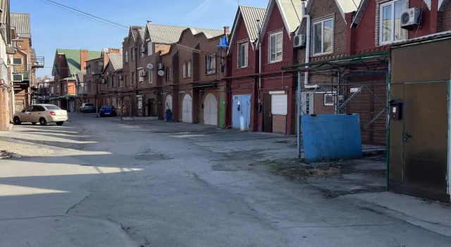 Дом в ЦЕНТРЕ на Адмирала Крюйса