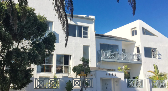5 Options Guest House, Boek Hotel Hotels in Table Bay met zwembad, Zwembad